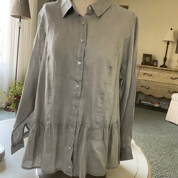 Tahari Gray Linen Blouse with Peplum Hemline, NWT, Size 1X - Picture 1 of 5
